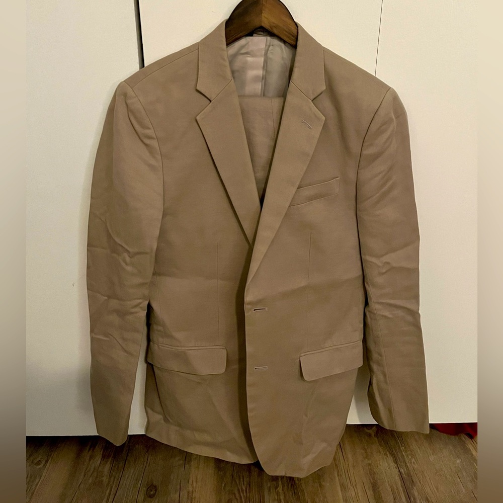 Banana Republic Factory summer suit in linen-cotton blend